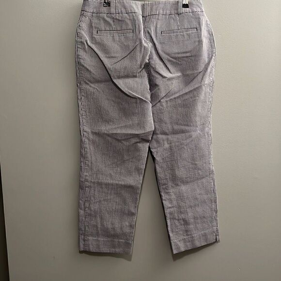 Talbots Perfect Skimmer Seersucker Crop Pants - Picture 4 of 8